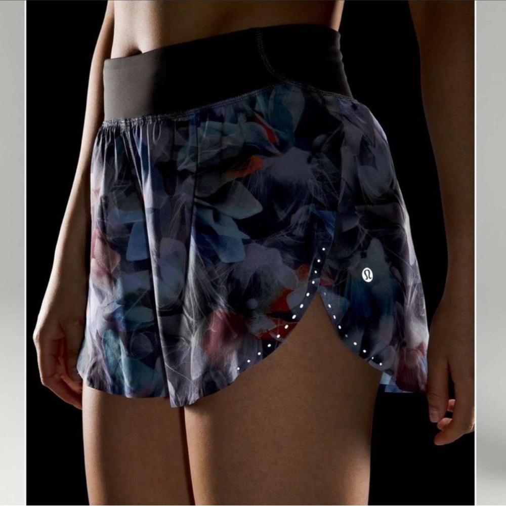 Lululemon high waist reflective fast and free shorts blue floral